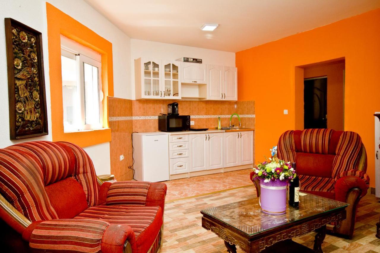 Apartmani Vukcevic Бар Екстериор снимка